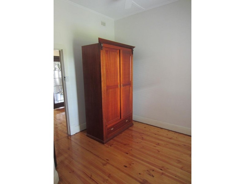 9 Cedar Avenue, Croydon SA 5008