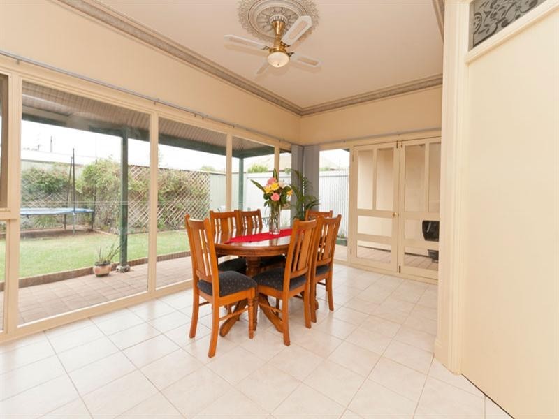 8 Victoria Street, Albert Park SA 5014