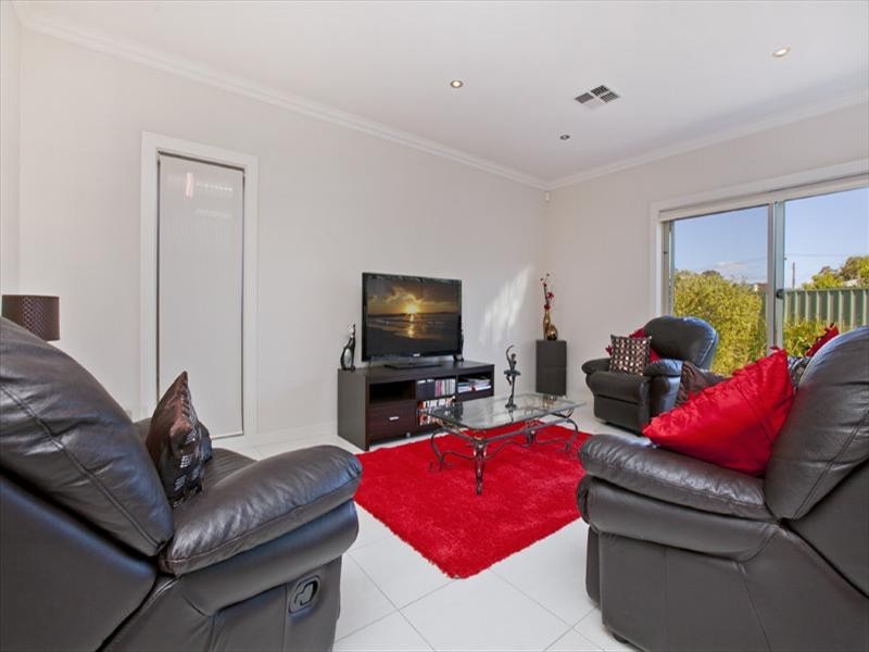 16B Denmead Avenue, Campbelltown SA 5074