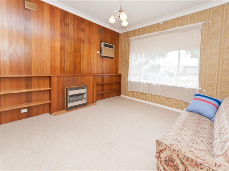 15 Plymouth Avenue, Devon Park SA 5008