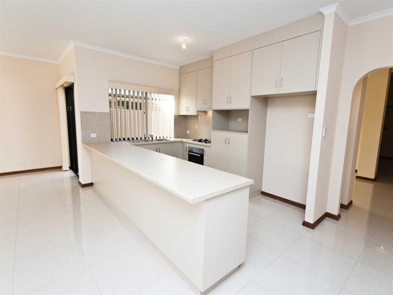 18 Beaconsfield Road, Mansfield Park SA 5012