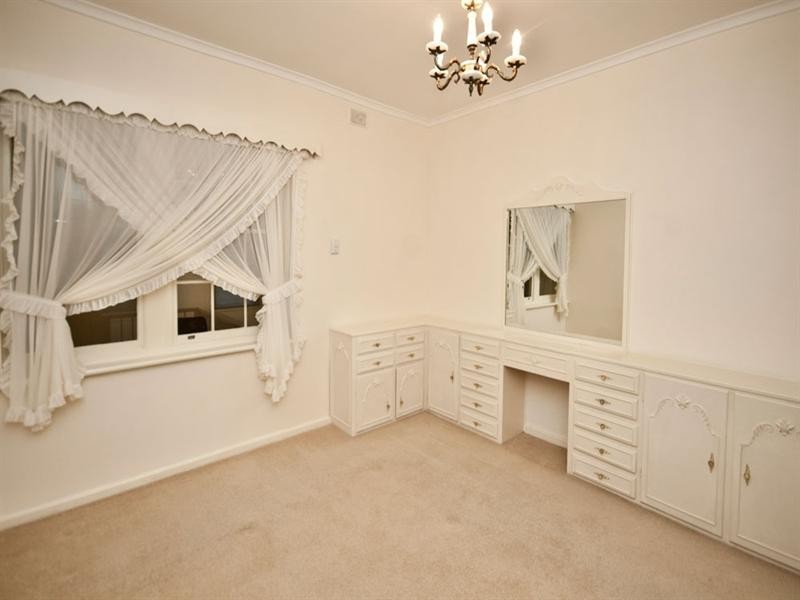 6 Tatiara Drive, Banksia Park SA 5091