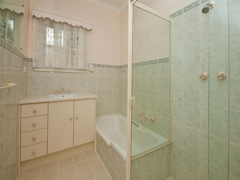 6 Tatiara Drive, Banksia Park SA 5091