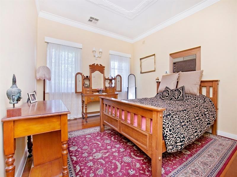 3 Headdey Court, Woodville South SA 5011