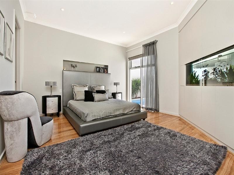 68 Seaview Road, Tennyson SA 5022
