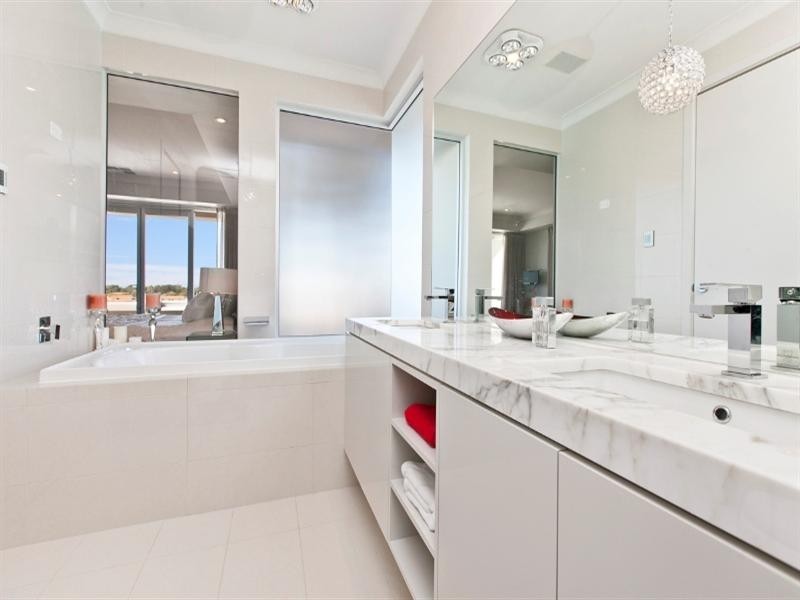 68 Seaview Road, Tennyson SA 5022