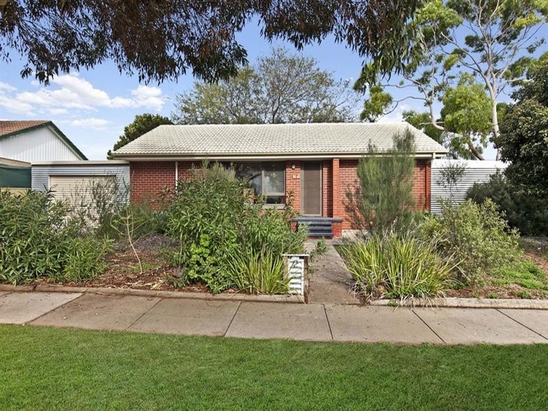 2 Charles Street, Christie Downs SA 5164