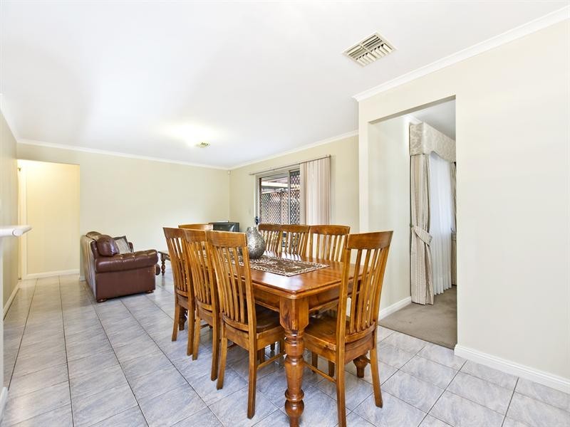 6 Wychwood Court, Findon SA 5023