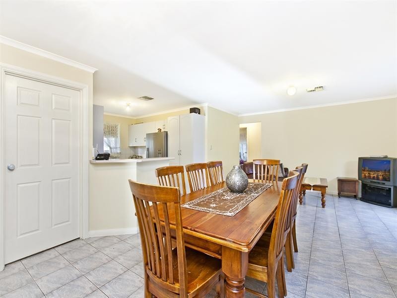 6 Wychwood Court, Findon SA 5023