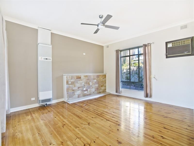 12 Layton Street, Fulham SA 5024