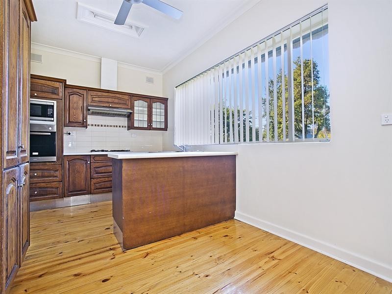 12 Layton Street, Fulham SA 5024