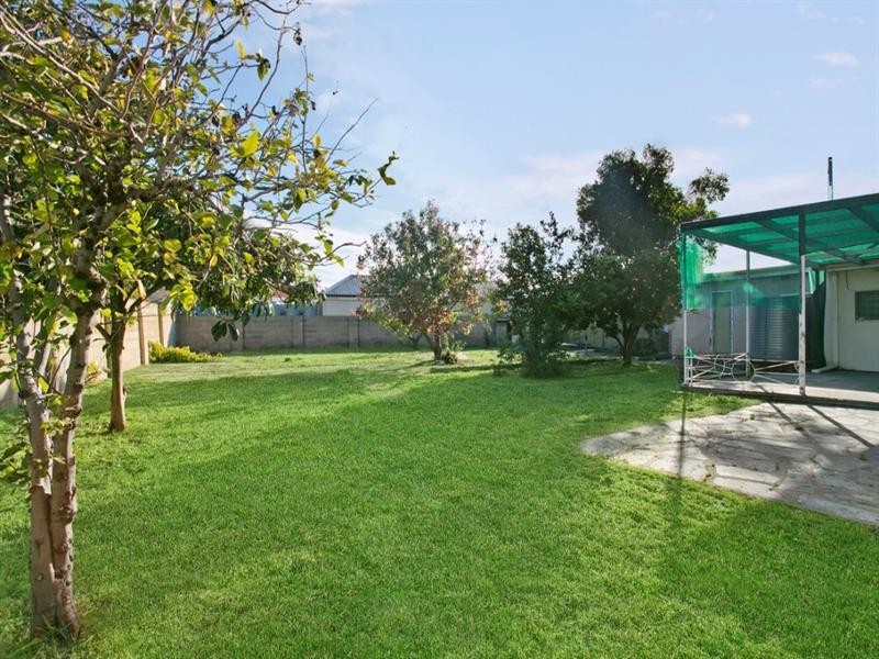 12 Layton Street, Fulham SA 5024