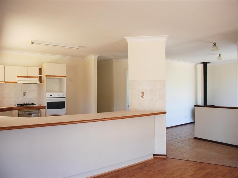 9 Cameron Street, Jurien Bay WA 6516