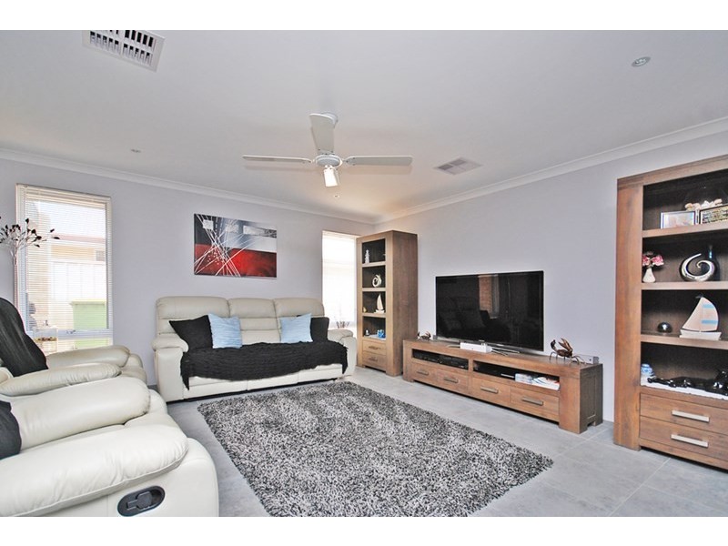 7 Miami Way, Jurien Bay WA 6516