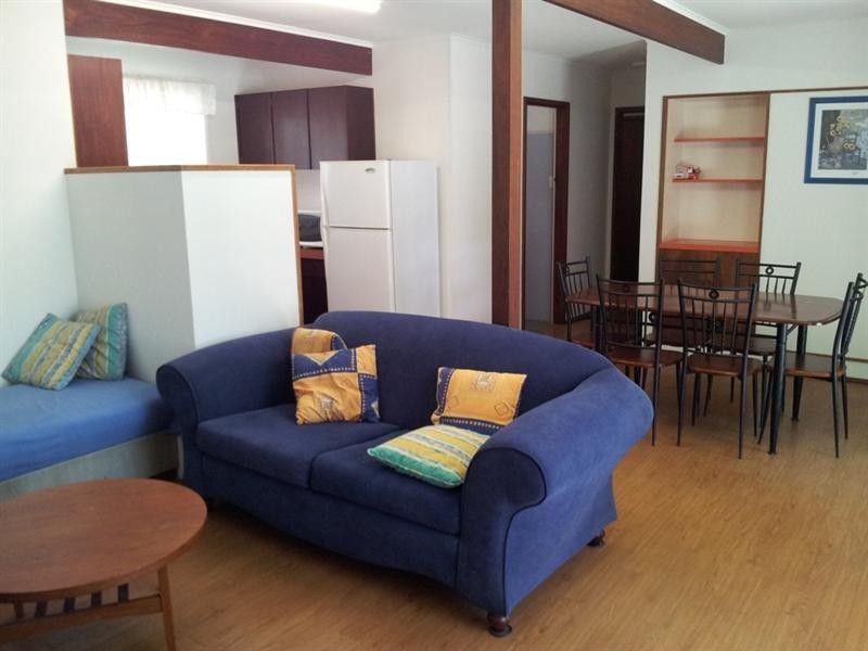 10 Tahiti Place, Jurien Bay WA 6516