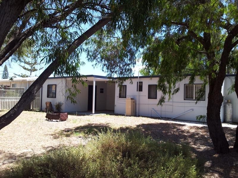 10 Tahiti Place, Jurien Bay WA 6516