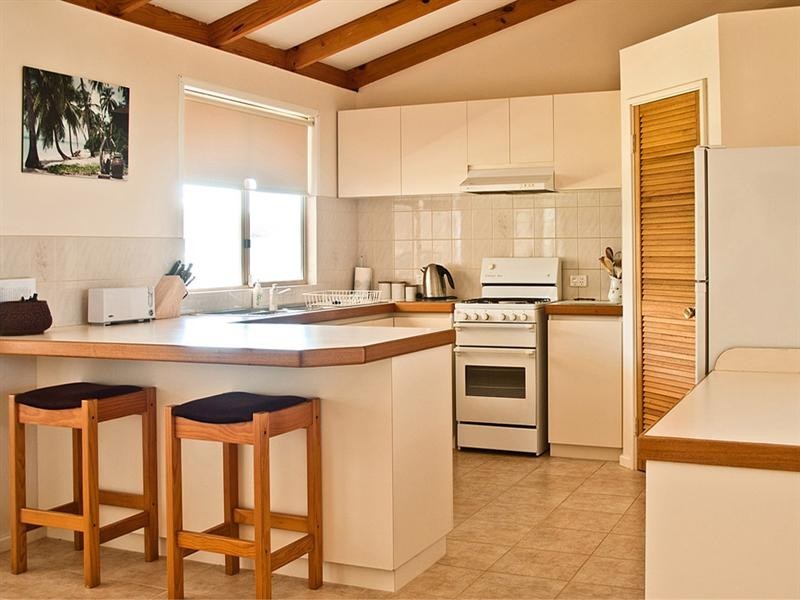 1 Heales Way, Green Head WA 6514