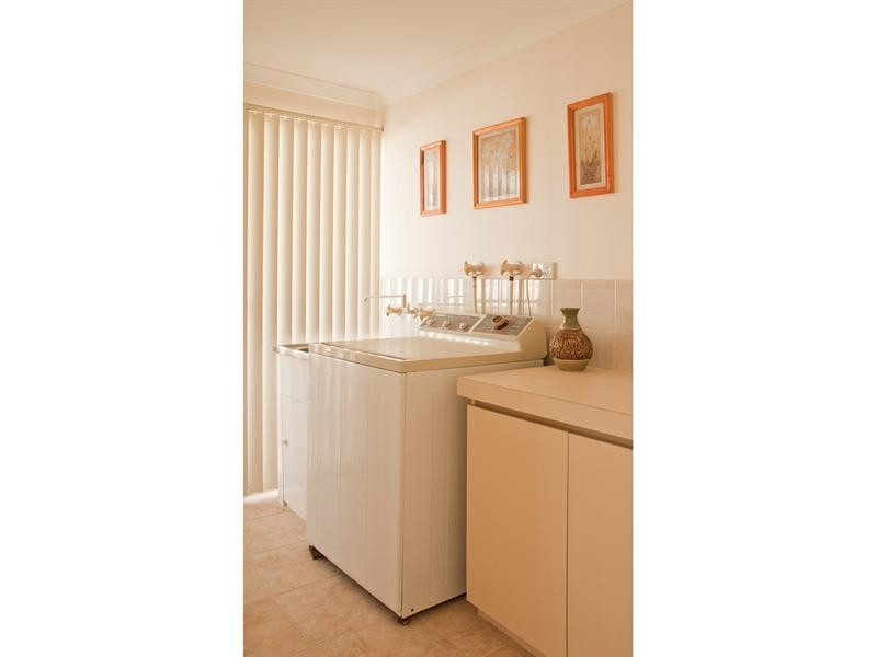 1 Heales Way, Green Head WA 6514