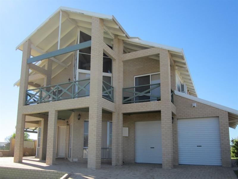 36 Casuarina Crescent, Jurien Bay WA 6516