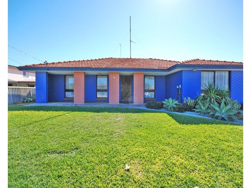 7 Tahiti Place, Jurien Bay WA 6516