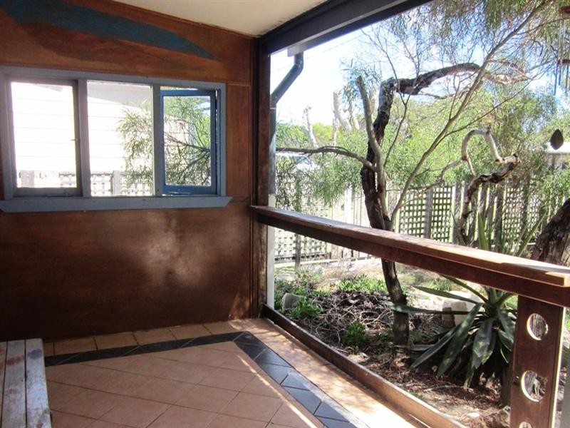 4 Battersby Road, Green Head WA 6514