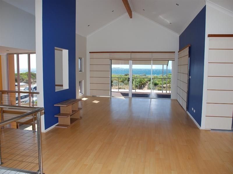 6 Grigson Street, Jurien Bay WA 6516