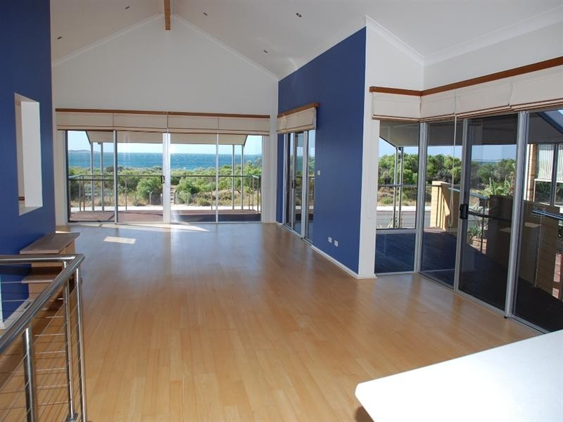 6 Grigson Street, Jurien Bay WA 6516