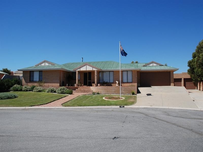 5 Curlew Place, Jurien Bay WA 6516