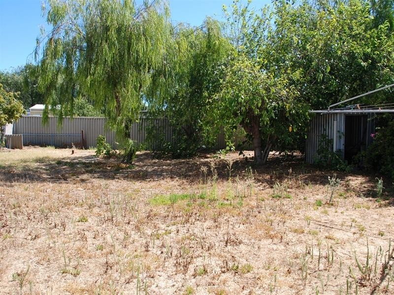 4 Whitfield Road, Jurien Bay WA 6516