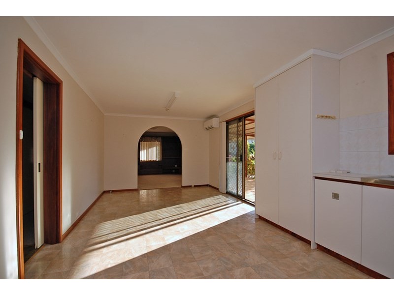 8 Whitburn Place, Jurien Bay WA 6516