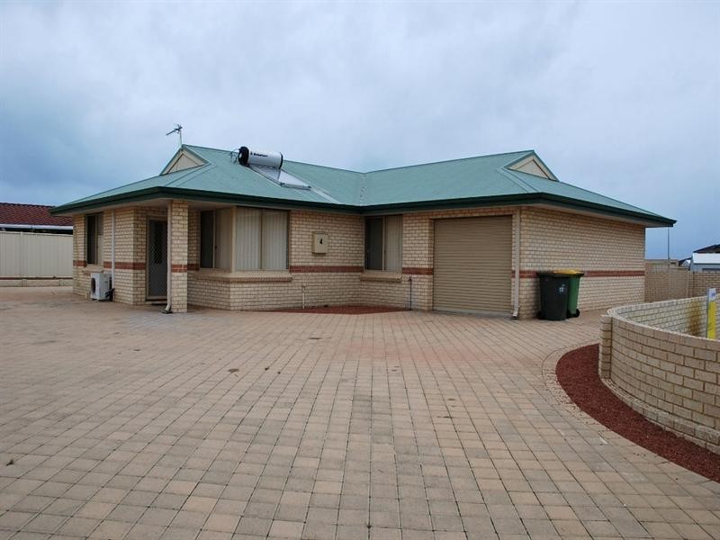 Unit 4/10 Echero Mews, Jurien Bay WA 6516