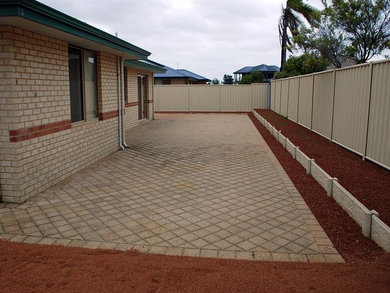 Unit 4/10 Echero Mews, Jurien Bay WA 6516