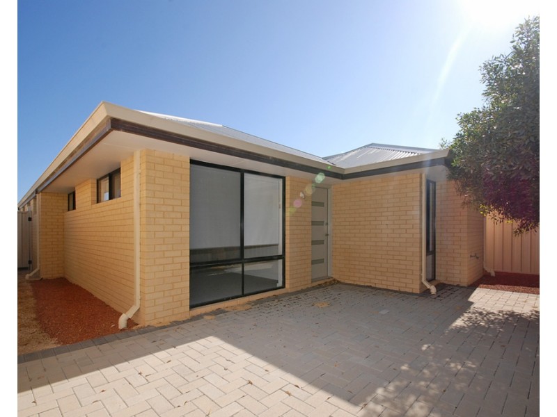 V14, 5 Moonlight Crescent, Jurien Bay WA 6516