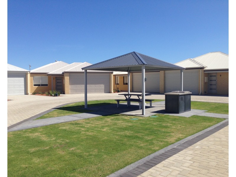 V14, 5 Moonlight Crescent, Jurien Bay WA 6516