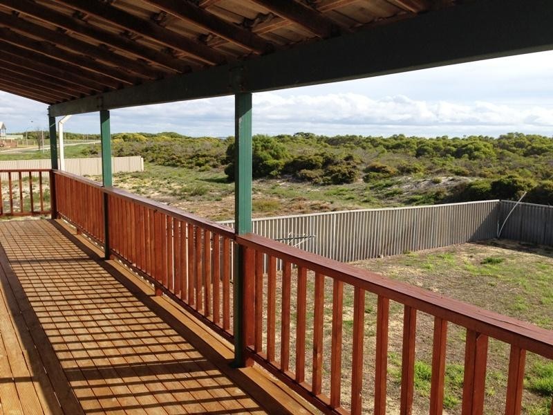 30 Coubrough Place, Jurien Bay WA 6516