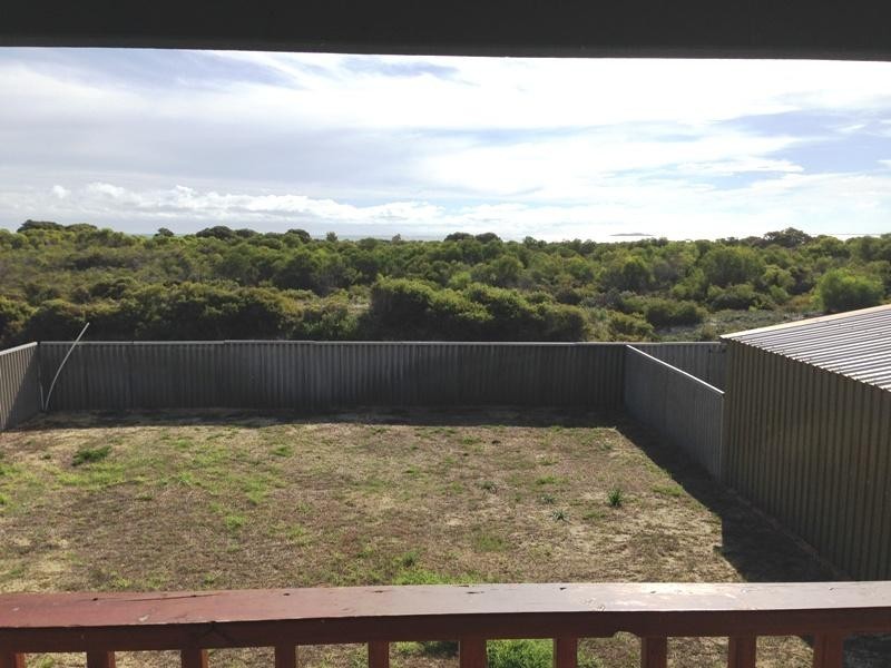 30 Coubrough Place, Jurien Bay WA 6516