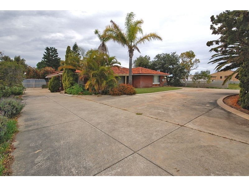 20 Grigson Street, Jurien Bay WA 6516