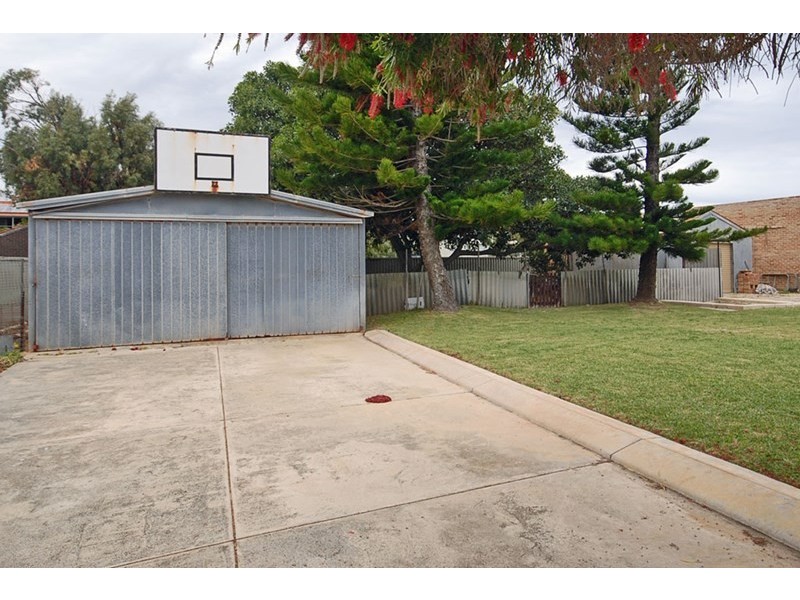 20 Grigson Street, Jurien Bay WA 6516