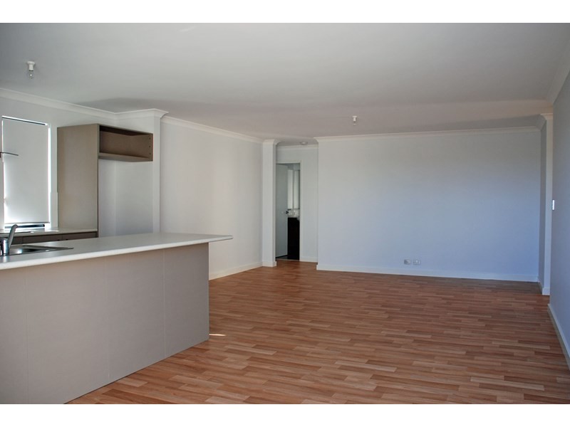 V8, 5 Moonlight Crescent, Jurien Bay WA 6516