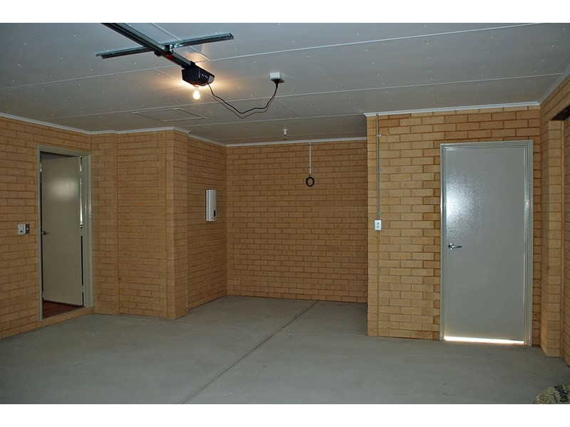V8, 5 Moonlight Crescent, Jurien Bay WA 6516