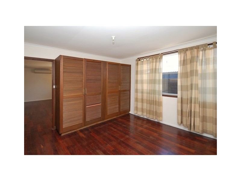 4 Whitfield Road, Jurien Bay WA 6516