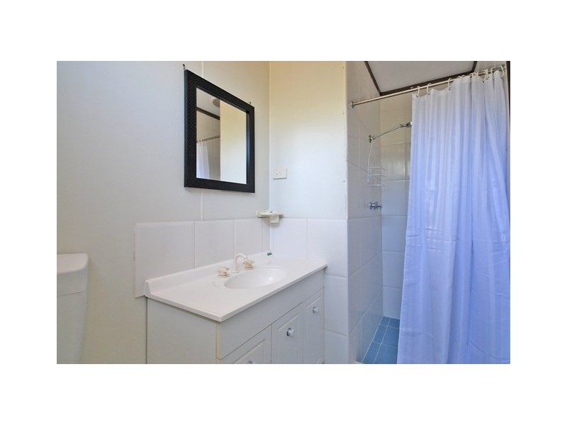 4 Whitfield Road, Jurien Bay WA 6516