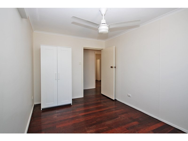 4 Whitfield Road, Jurien Bay WA 6516