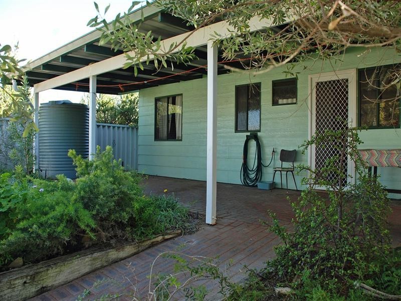 21 Elizabeth Way, Jurien Bay WA 6516