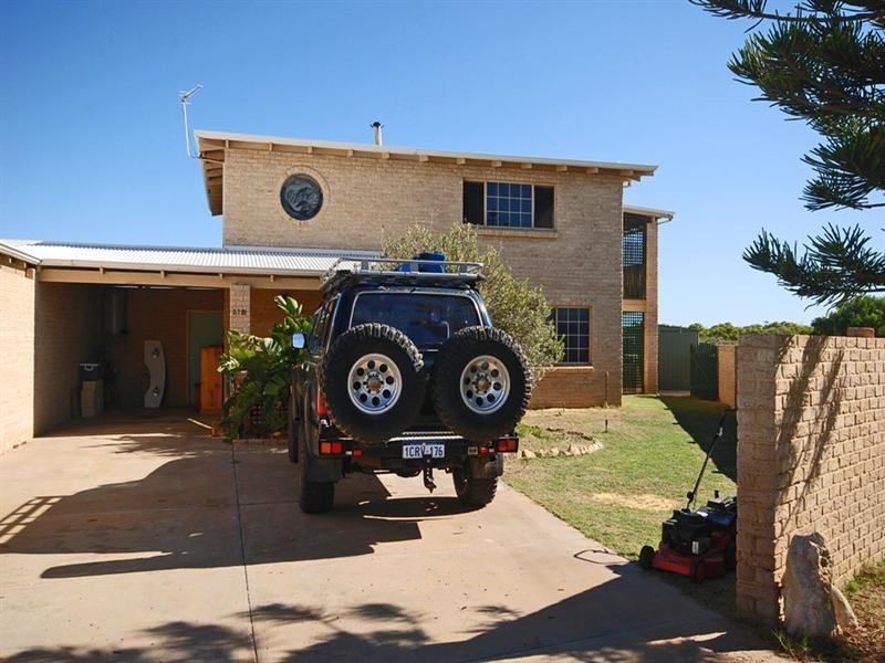 27B Coubrough Place, Jurien Bay WA 6516