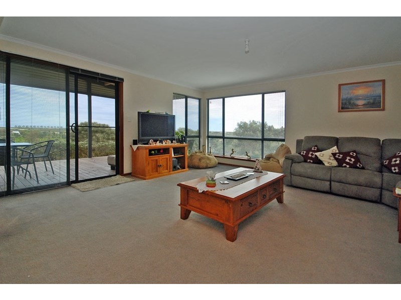 167 Sulina Crescent, Jurien Bay WA 6516