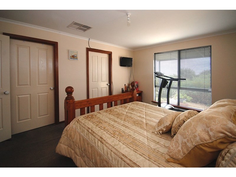 167 Sulina Crescent, Jurien Bay WA 6516