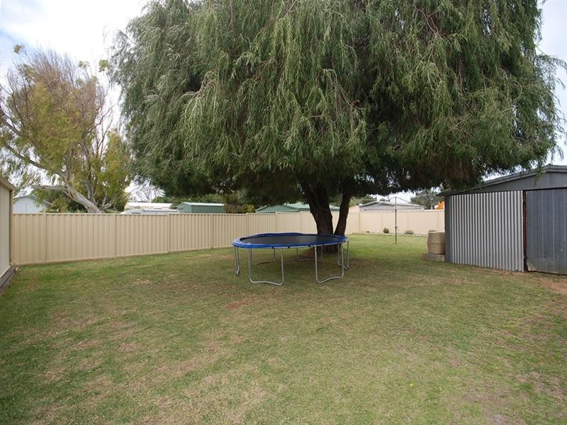 16 Whitfield Road, Jurien Bay WA 6516