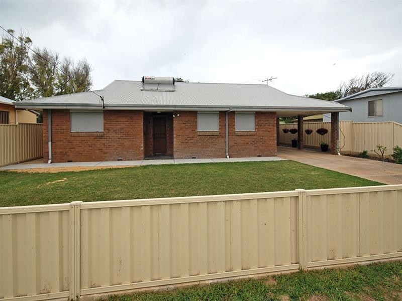 16 Whitfield Road, Jurien Bay WA 6516