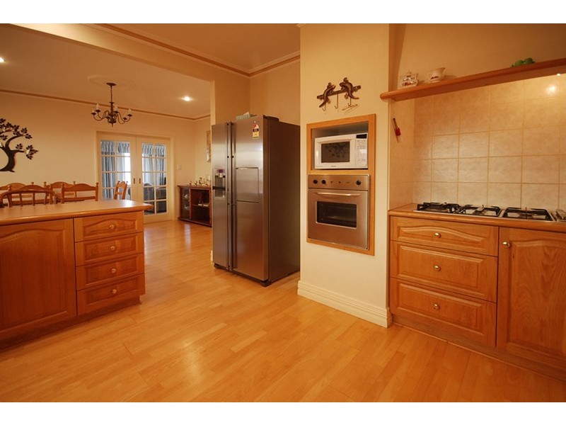 18 Casuarina Crescent, Jurien Bay WA 6516